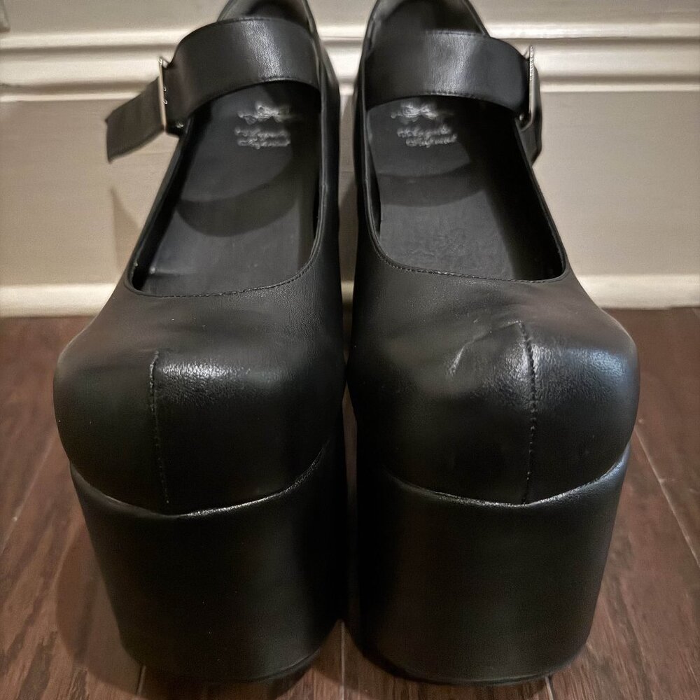Angelic imprint high heel pumps